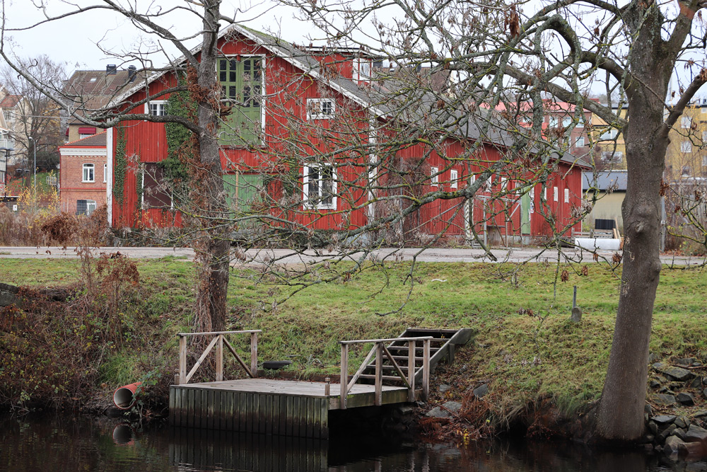 Fridhemsvägen-7, Röda ladan