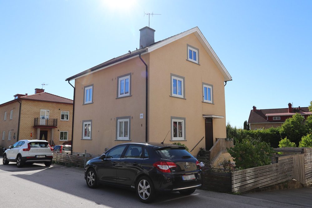 Stenbocksvägen 8